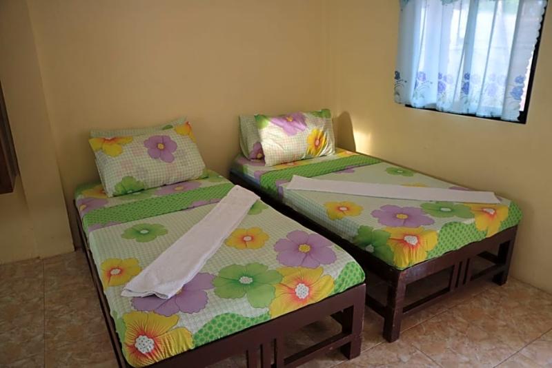 Golden Palm Resort exterior, 3-Star hotel in Bohol