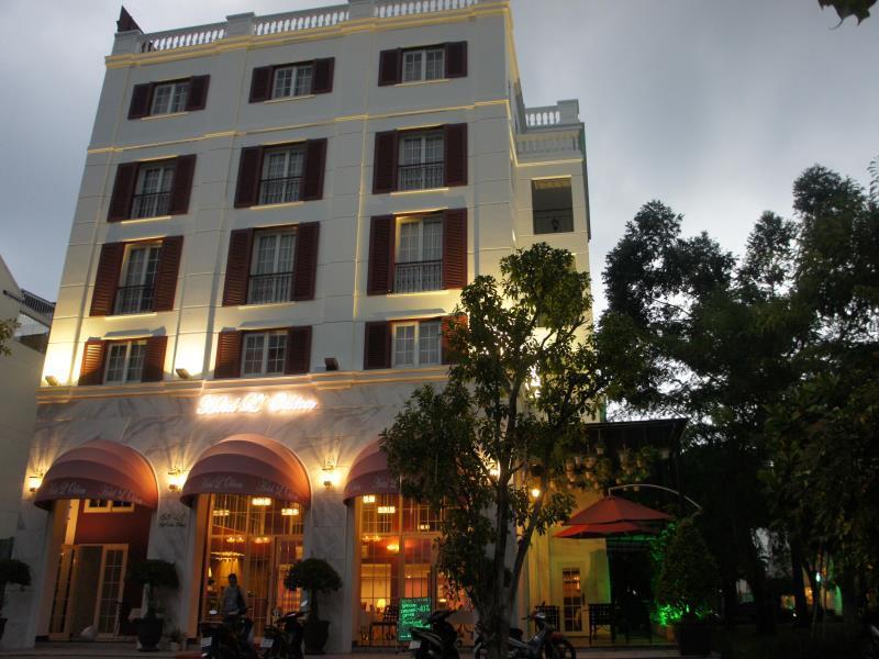 Hotel L Odeon Phu My Hung, Singapore