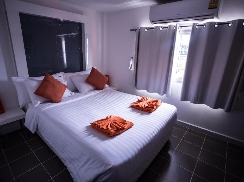 Photo of The Original Orange Rooms, 3-star hotel in Nakhon Si Thammarat