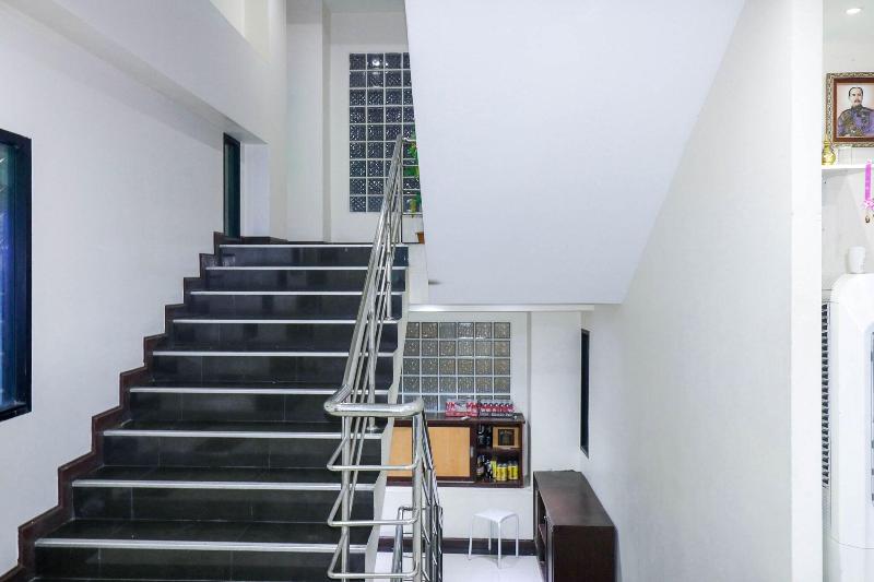 Photo of Natural Beach Hotel Pattaya, 2-star hotel in Central Pattaya