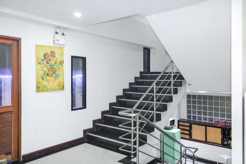 Photo of Natural Beach Hotel Pattaya, 2-star hotel in Central Pattaya