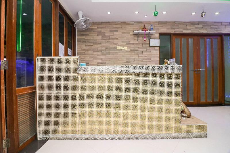 Photo of Natural Beach Hotel Pattaya, 2-star hotel in Central Pattaya