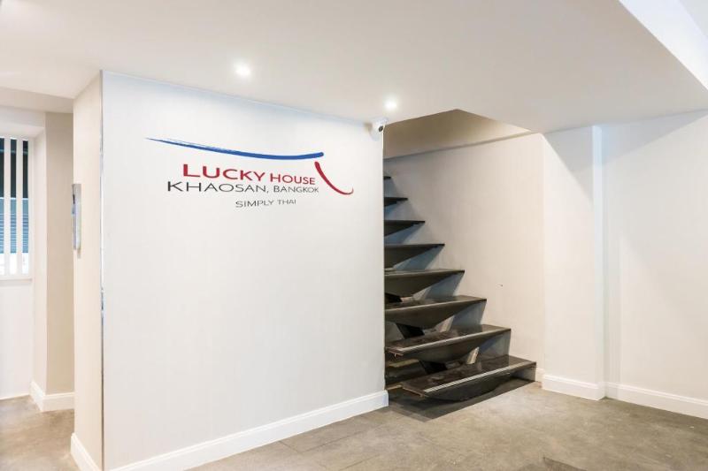 Lucky House Khaosan, Singapore