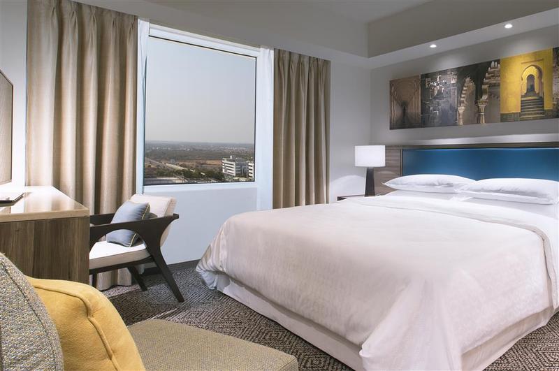 Photo of Sheraton Hyderabad Hotel, 5-star hotel in Hyderabad (and vicinity)