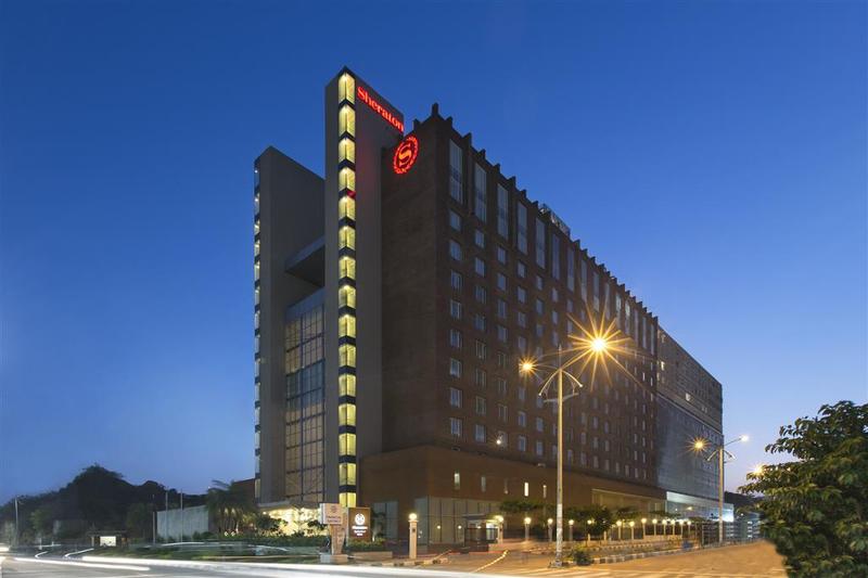 Photo of Sheraton Hyderabad Hotel, 5-star hotel in Hyderabad (and vicinity)