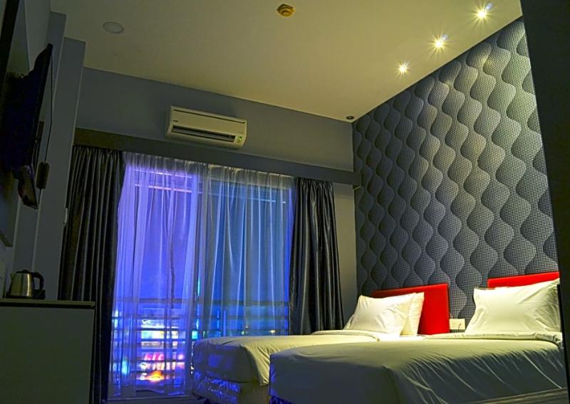 Cenang Plaza Beach Hotel exterior, 3-Star hotel in Langkawi