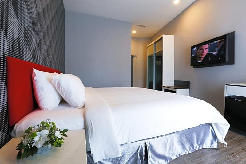 Photo of Cenang Plaza Beach Hotel, 3-star hotel in Langkawi