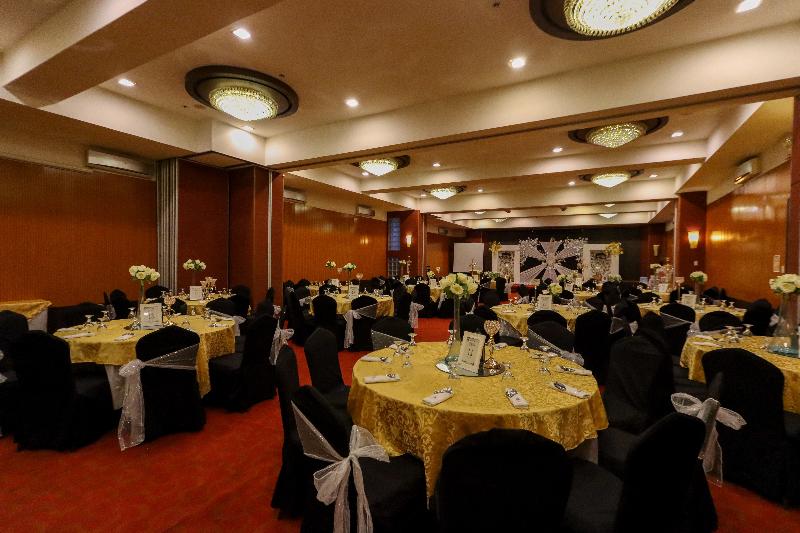 Photo of Paseo Premiere Hotel, 3-star hotel in Laguna (province)