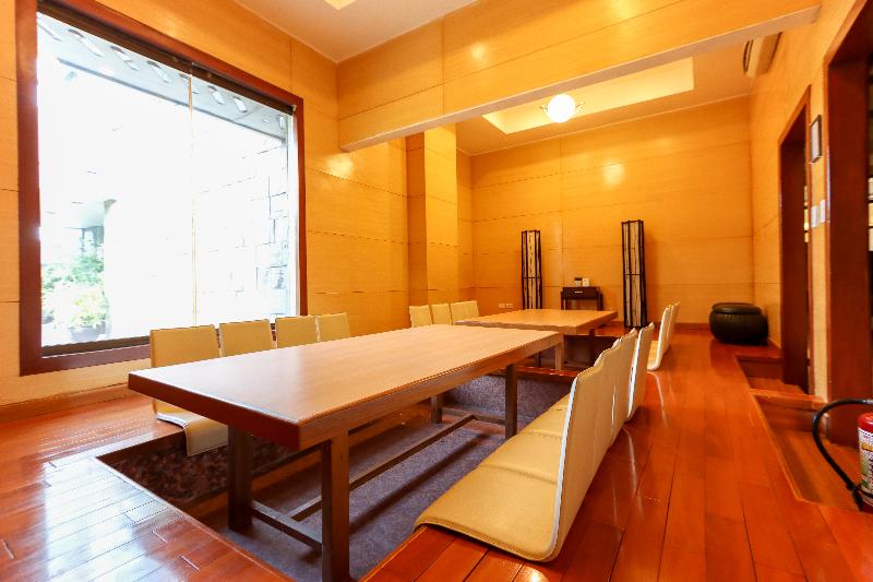 Photo of Paseo Premiere Hotel, 3-star hotel in Laguna (province)