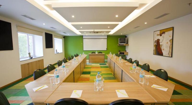 Photo of Lemon Tree Hotel Vadodra, 4-star hotel in Vadodara