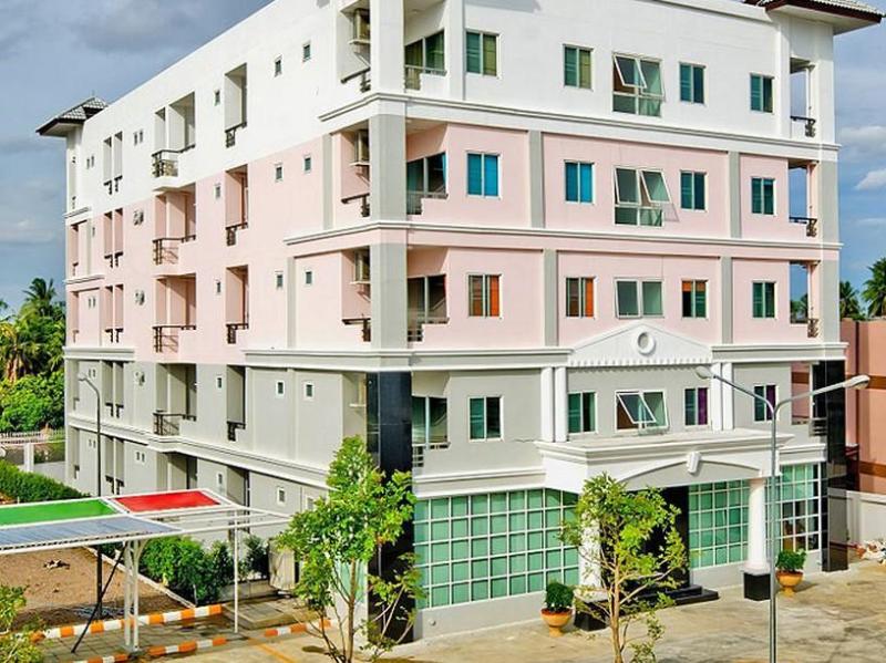 Kozy Inn exterior, 3-Star hotel in Bangkok (and vicinity)