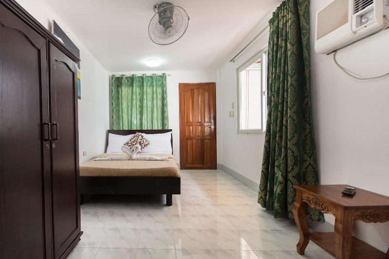 Photo of Deparis Beach Resort, 3-star hotel in Aklan