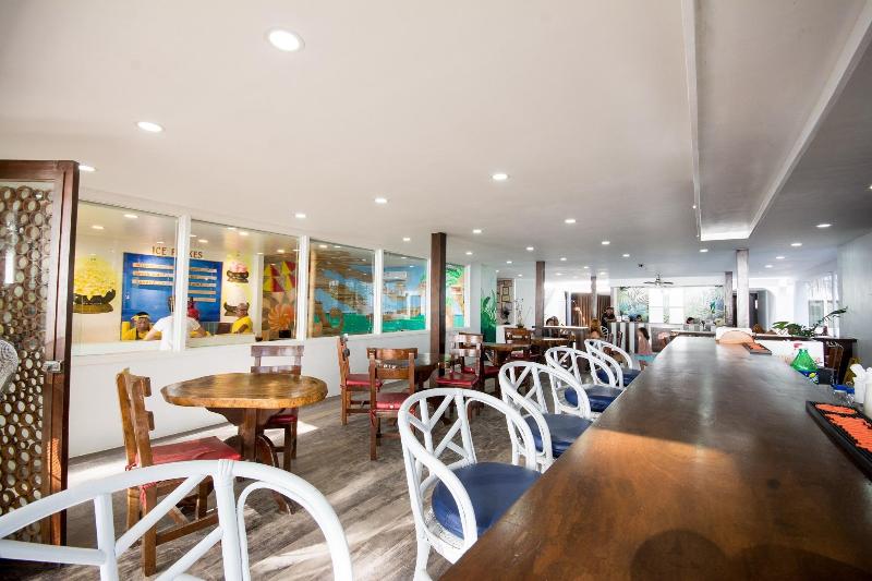 Photo of Deparis Beach Resort, 3-star hotel in Aklan