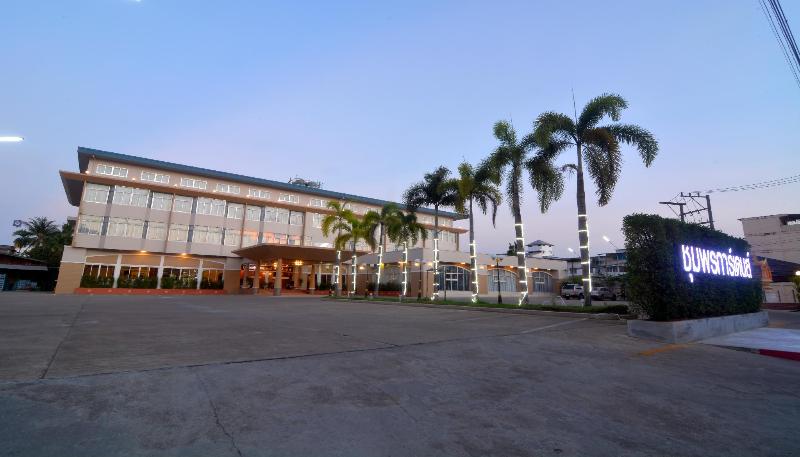 Chumphon Gardens Hotel, Singapore