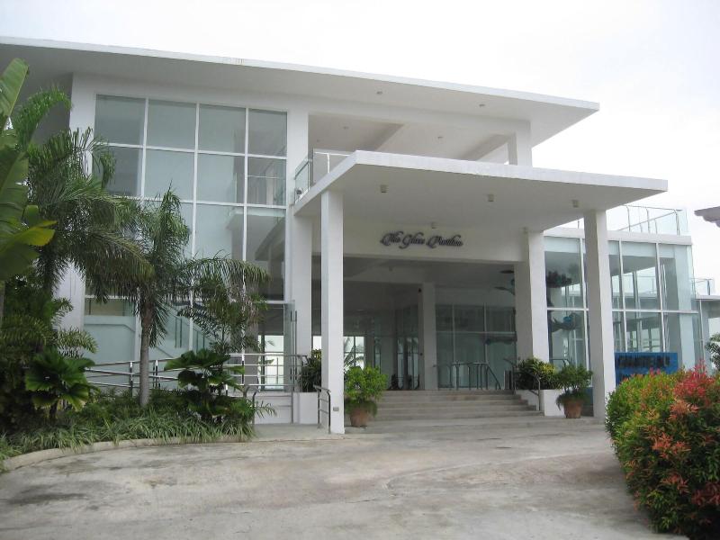 Photo of Chateau By The Sea, 4-star hotel in Cebu Island