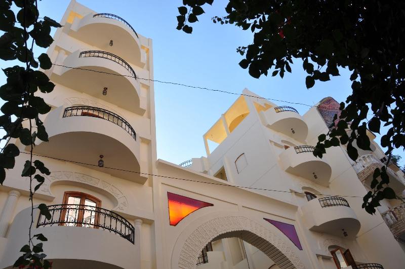 Photo of Alhambra Hotel, 3-star hotel in Luxor