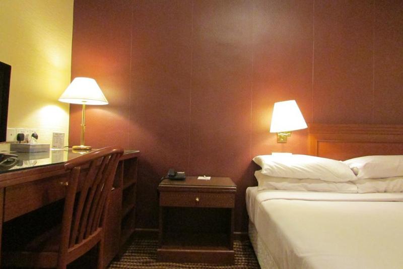 Oxford Hotel, Singapore