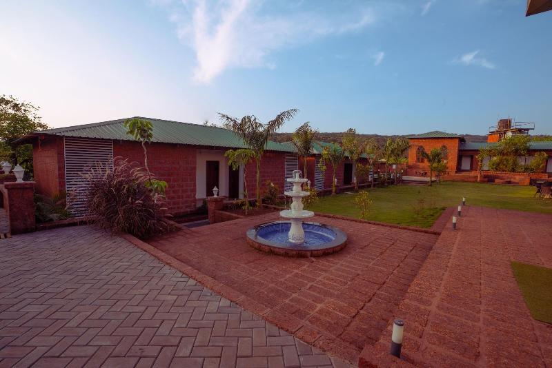 Photo of La Serene Resort & Spa, 3-star hotel in Mahabaleshwar (and vicinity)