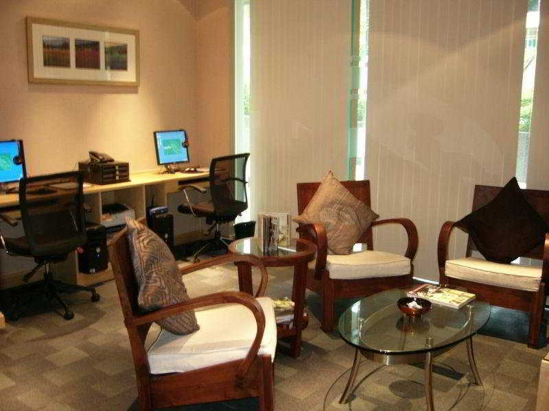 Lanson Place Winsland, Singapore, Singapore