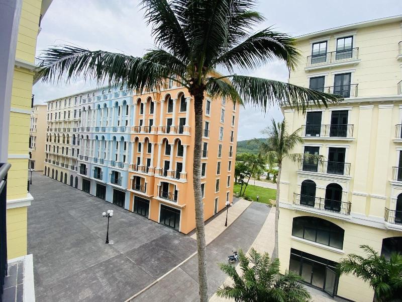 Lalar Hotel Phu Quoc, Singapore
