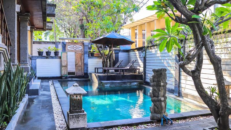 Villa Happy, Singapore