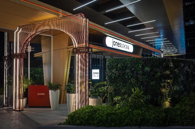 Embassy Suites By Hilton Dubai Business Bay, Singapore