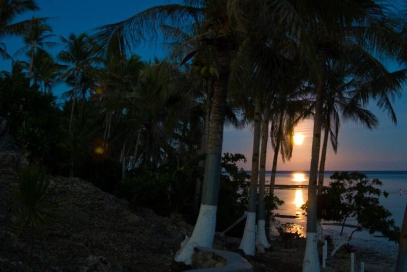 Photo of J&R Residence, 3-star hotel in Anda