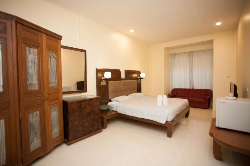 Photo of Lotusland Resort, 3-star hotel in Pattaya (and vicinity)