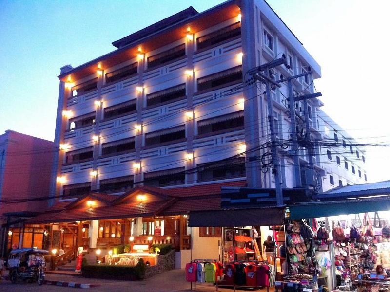 Riverfront Hotel Mukdahan exterior, 3-Star hotel in Mukdahan