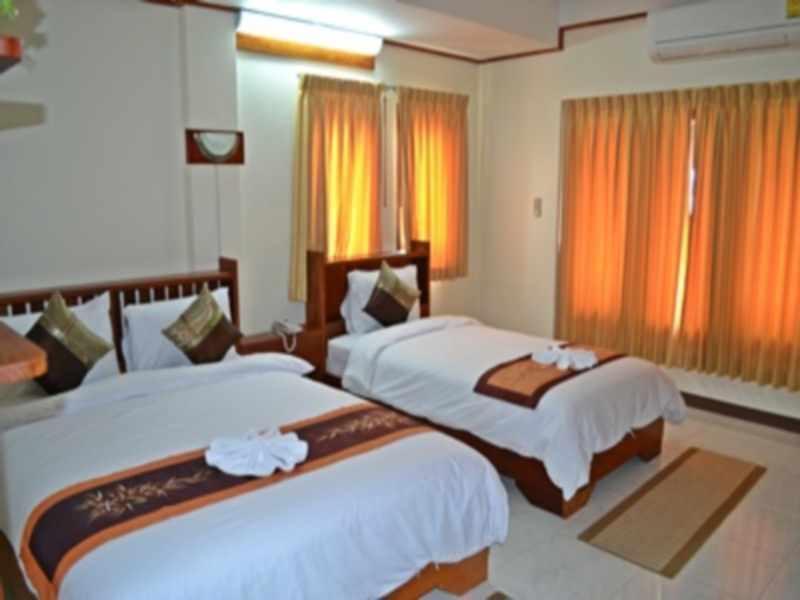 Photo of Riverfront Hotel Mukdahan, 3-star hotel in Mukdahan