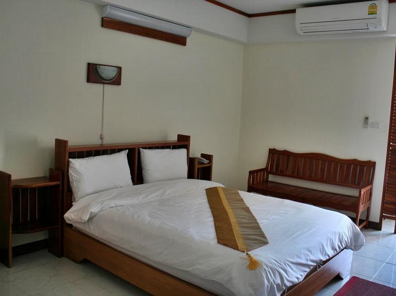 Photo of Riverfront Hotel Mukdahan, 3-star hotel in Mukdahan