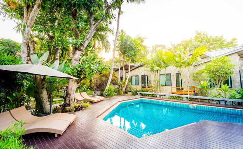 Family House at Pai, Singapore