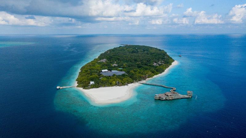 Soneva Fushi, Singapore