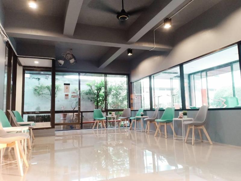 Photo of Beerapan Hotel, 2-star hotel in Bangkok (and vicinity)