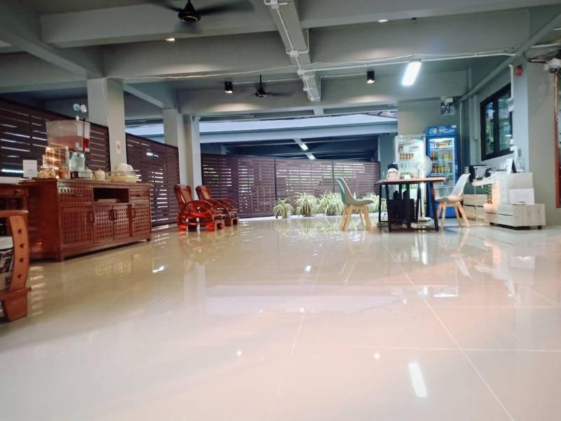 Photo of Beerapan Hotel, 2-star hotel in Bangkok (and vicinity)