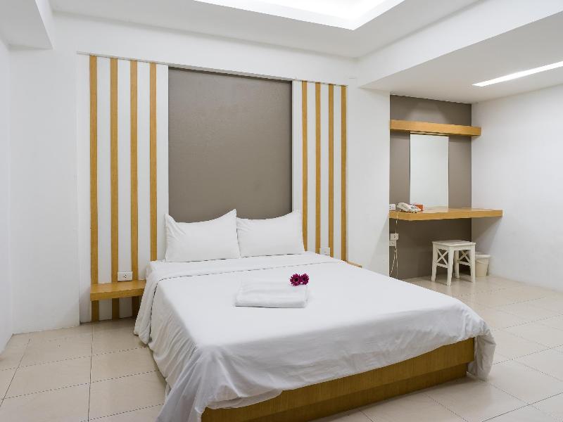 Photo of Beerapan Hotel, 2-star hotel in Bangkok (and vicinity)