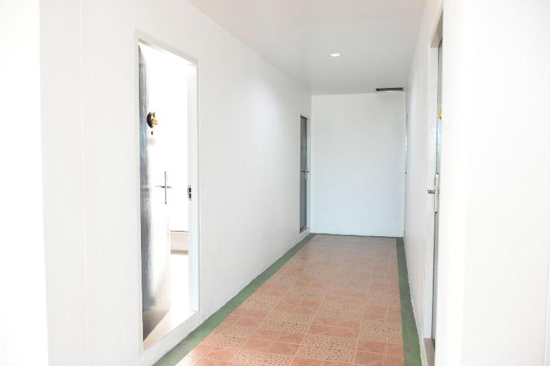 Photo of Basaya Laemchabang, 2-star hotel in Ban Thung Sukla (1)