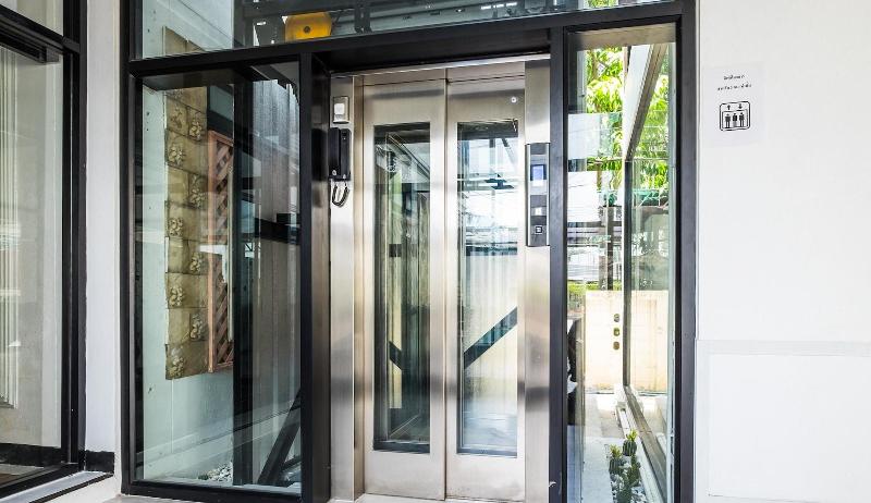 Photo of Basaya Laemchabang, 2-star hotel in Ban Thung Sukla (1)