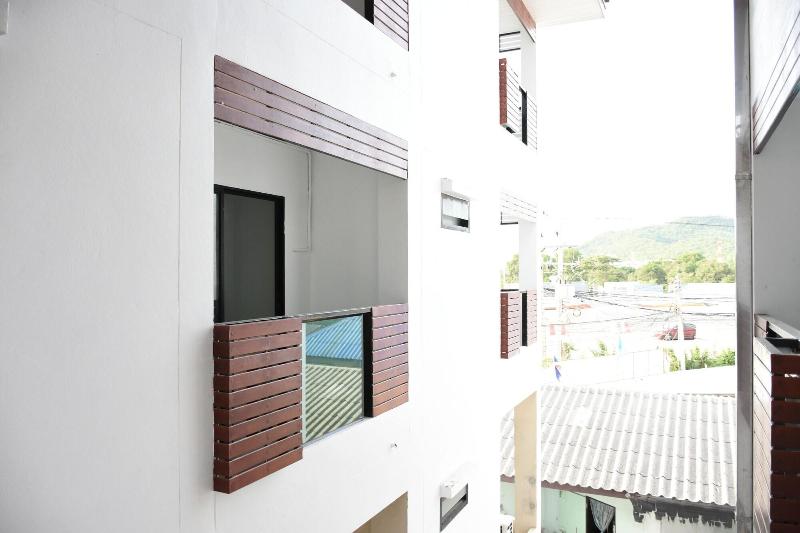 Photo of Basaya Laemchabang, 2-star hotel in Ban Thung Sukla (1)