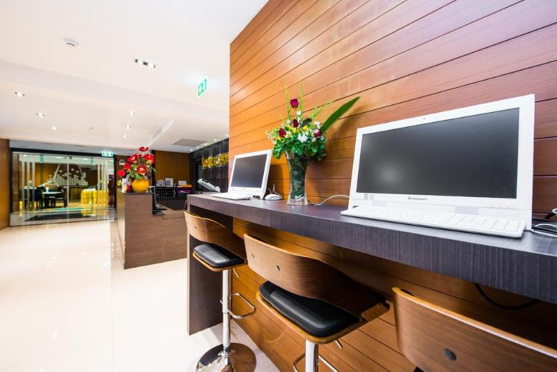 Photo of Tetris Hotel, 4-star hotel in Krabi