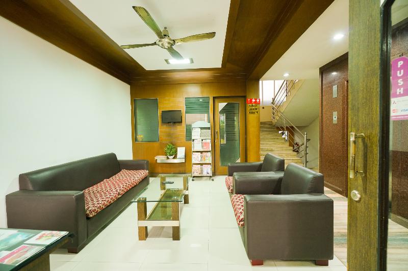 Photo of OYO 3633 Nanda Inn, 2-star hotel in Cochin (and vicinity)