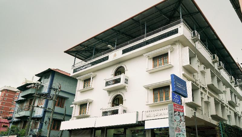 Photo of OYO 3633 Nanda Inn, 2-star hotel in Cochin (and vicinity)