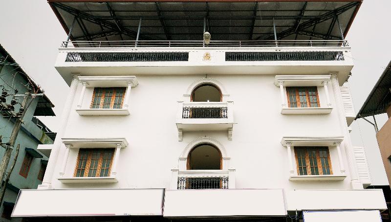 Photo of OYO 3633 Nanda Inn, 2-star hotel in Cochin (and vicinity)