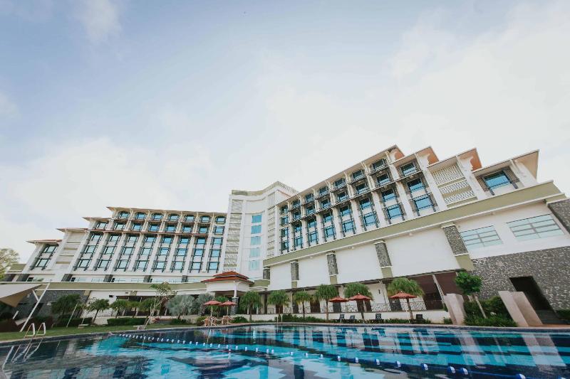 Ancasa Royale Pekan Pahang, Singapore