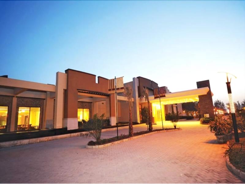 Photo of Tivoli Garden Resort, 4-star hotel in Delhi (and vicinity)