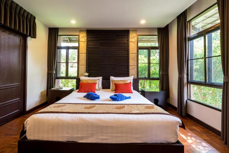 Photo of Sirarun Resort, 5-star hotel in Hua Hin (and vicinity)