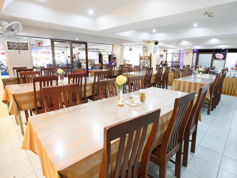 Photo of Regent Ngamwongwan, 2-star hotel in Bangkok (and vicinity)