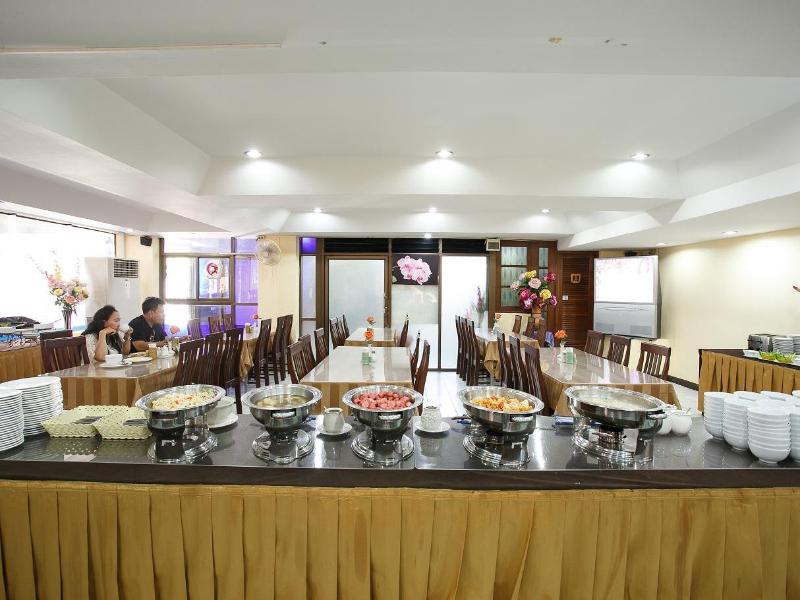 Photo of Regent Ngamwongwan, 2-star hotel in Bangkok (and vicinity)