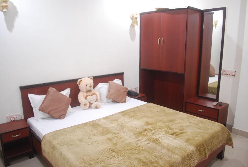 Photo of OYO 28053 Hotel Gayatri Palace, 2-star hotel in Agra District