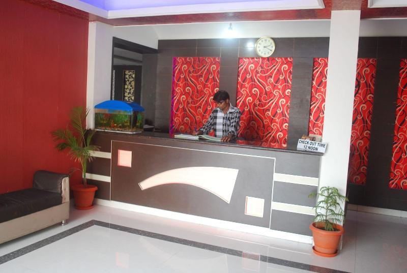 Photo of OYO 28053 Hotel Gayatri Palace, 2-star hotel in Agra District